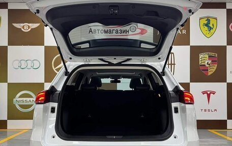 Haval H6, 2023 год, 1 300 000 рублей, 17 фотография