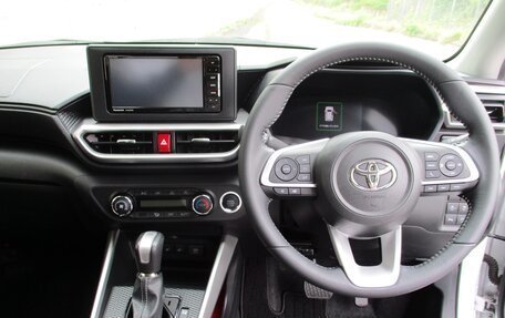 Toyota Raize I, 2023 год, 1 059 000 рублей, 10 фотография