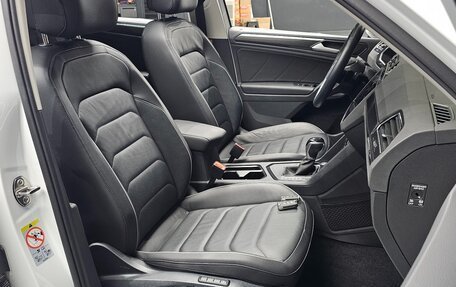 Volkswagen Tiguan II, 2022 год, 2 450 000 рублей, 7 фотография