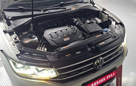 Volkswagen Tiguan II, 2022 год, 2 450 000 рублей, 14 фотография