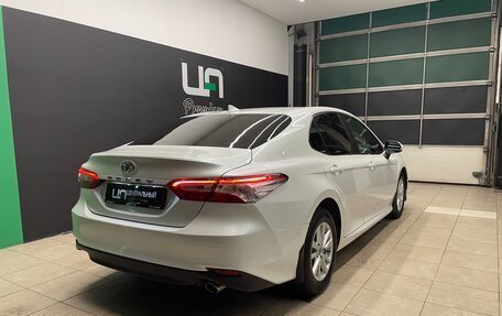 Toyota Camry, 2019 год, 2 600 000 рублей, 6 фотография