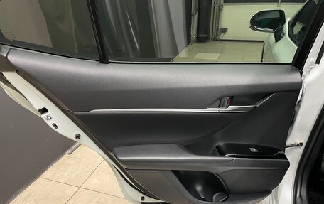 Toyota Camry, 2019 год, 2 600 000 рублей, 12 фотография