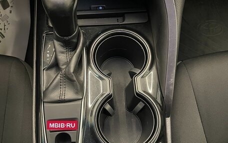 Toyota Camry, 2019 год, 2 600 000 рублей, 19 фотография