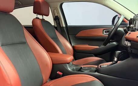 Honda Vezel, 2022 год, 1 470 000 рублей, 16 фотография