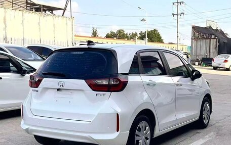 Honda Fit, 2022 год, 1 180 000 рублей, 5 фотография