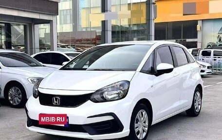 Honda Fit, 2022 год, 1 180 000 рублей, 3 фотография