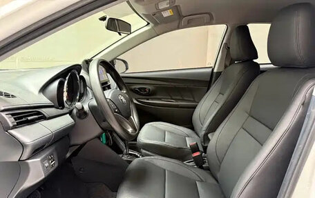 Toyota Yaris XP150 рестайлинг, 2022 год, 1 238 004 рублей, 10 фотография