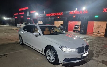 BMW 7 серия, 2016 год, 3 400 000 рублей, 2 фотография