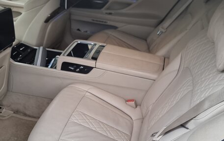 BMW 7 серия, 2016 год, 3 400 000 рублей, 6 фотография