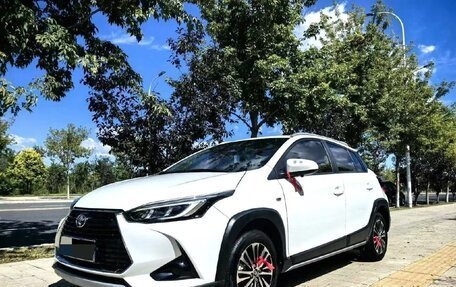 Toyota Yaris XP150 рестайлинг, 2022 год, 1 380 000 рублей, 1 фотография