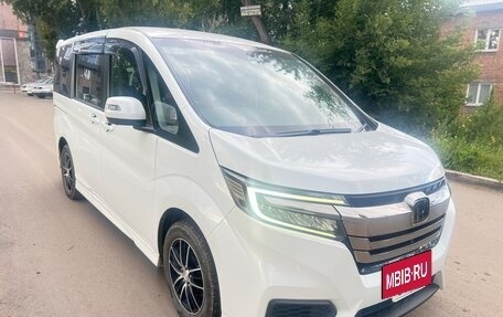 Honda Stepwgn IV, 2020 год, 2 990 000 рублей, 3 фотография
