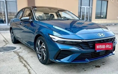 Hyundai Elantra, 2023 год, 1 370 000 рублей, 3 фотография