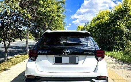 Toyota Yaris XP150 рестайлинг, 2022 год, 1 380 000 рублей, 5 фотография