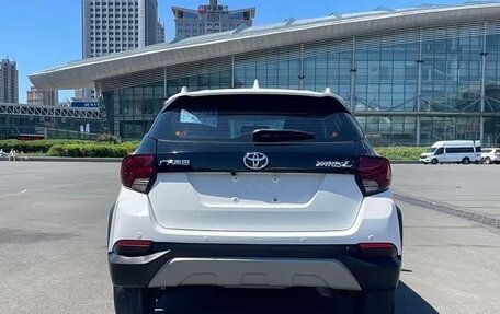 Toyota Yaris XP150 рестайлинг, 2023 год, 1 010 000 рублей, 4 фотография