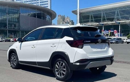 Toyota Yaris XP150 рестайлинг, 2023 год, 1 010 000 рублей, 5 фотография
