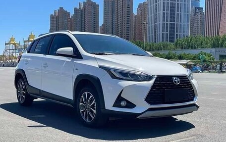 Toyota Yaris XP150 рестайлинг, 2023 год, 1 010 000 рублей, 2 фотография