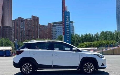 Toyota Yaris XP150 рестайлинг, 2023 год, 1 010 000 рублей, 6 фотография