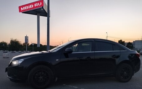 Chevrolet Cruze II, 2011 год, 730 000 рублей, 3 фотография