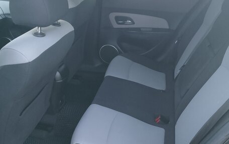 Chevrolet Cruze II, 2011 год, 730 000 рублей, 9 фотография