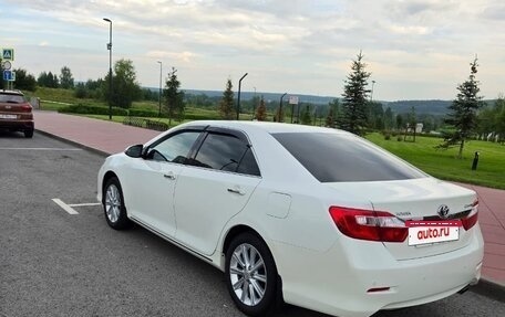 Toyota Camry, 2014 год, 1 640 000 рублей, 7 фотография