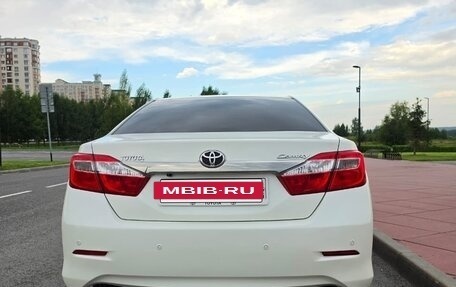 Toyota Camry, 2014 год, 1 640 000 рублей, 5 фотография