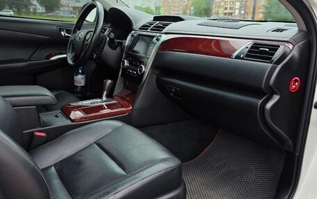 Toyota Camry, 2014 год, 1 640 000 рублей, 20 фотография