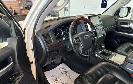 Toyota Land Cruiser 200, 2018 год, 6 599 900 рублей, 10 фотография