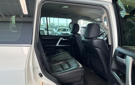 Toyota Land Cruiser 200, 2018 год, 6 599 900 рублей, 19 фотография