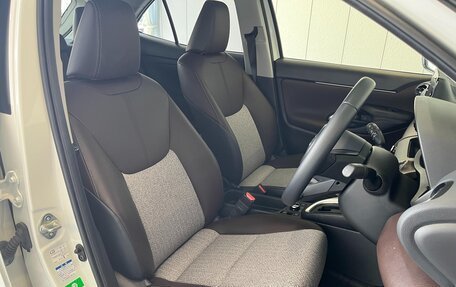 Toyota Yaris Cross, 2022 год, 1 490 000 рублей, 11 фотография