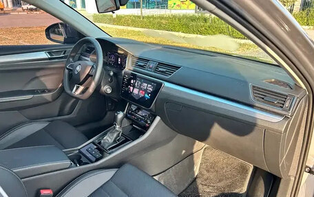 Skoda Superb III рестайлинг, 2023 год, 2 100 600 рублей, 10 фотография