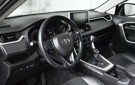 Toyota RAV4, 2021 год, 3 850 000 рублей, 18 фотография