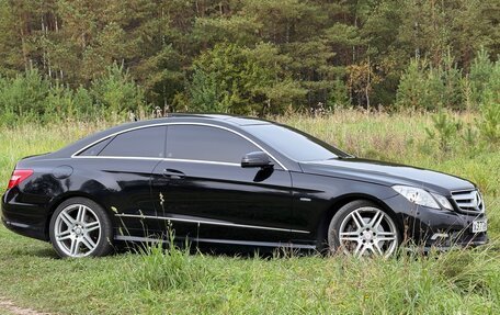 Mercedes-Benz E-Класс, 2010 год, 1 490 000 рублей, 3 фотография