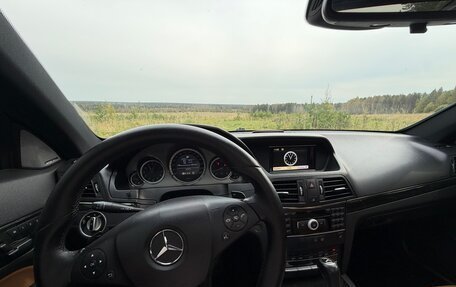 Mercedes-Benz E-Класс, 2010 год, 1 490 000 рублей, 21 фотография