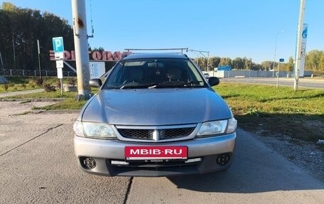 Nissan Wingroad III, 2001 год, 280 000 рублей, 3 фотография