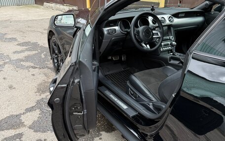 Ford Mustang VI рестайлинг, 2019 год, 3 200 000 рублей, 15 фотография