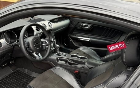 Ford Mustang VI рестайлинг, 2019 год, 3 200 000 рублей, 17 фотография