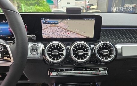 Mercedes-Benz GLB, 2023 год, 2 550 020 рублей, 10 фотография