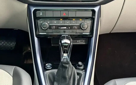 Volkswagen T-Cross I, 2021 год, 1 500 000 рублей, 10 фотография