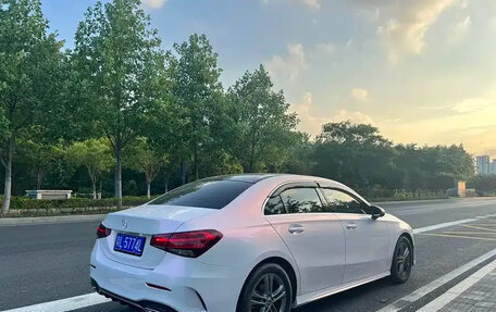 Mercedes-Benz A-Класс, 2022 год, 2 100 000 рублей, 4 фотография