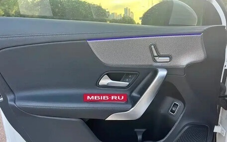 Mercedes-Benz A-Класс, 2022 год, 2 100 000 рублей, 7 фотография