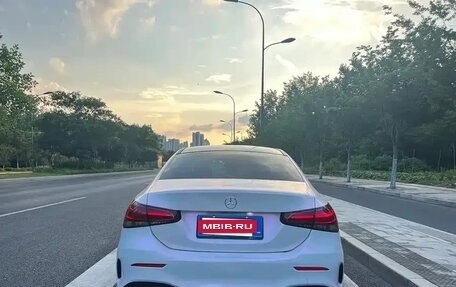 Mercedes-Benz A-Класс, 2022 год, 2 100 000 рублей, 5 фотография