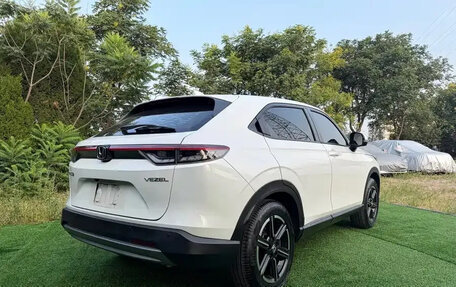 Honda Vezel, 2023 год, 2 050 000 рублей, 4 фотография