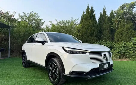 Honda Vezel, 2023 год, 2 050 000 рублей, 3 фотография