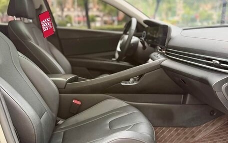 Hyundai Elantra, 2023 год, 1 680 000 рублей, 12 фотография