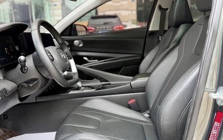 Hyundai Elantra, 2023 год, 1 680 000 рублей, 10 фотография