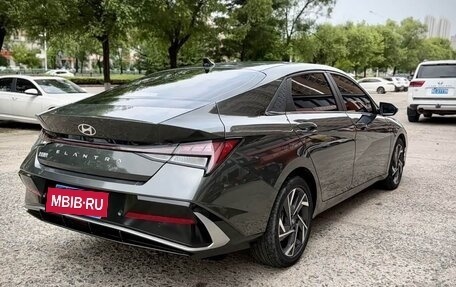Hyundai Elantra, 2023 год, 1 680 000 рублей, 4 фотография