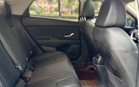 Hyundai Elantra, 2023 год, 1 680 000 рублей, 17 фотография