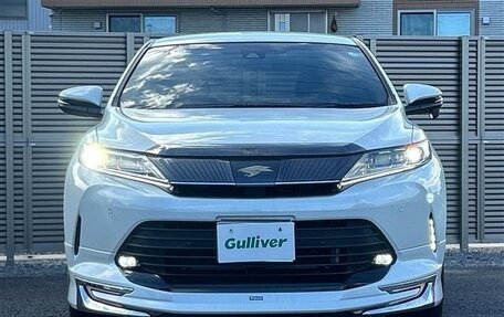 Toyota Harrier, 2019 год, 2 400 000 рублей, 2 фотография