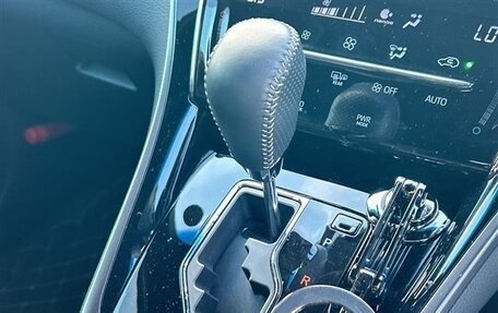 Toyota Harrier, 2019 год, 2 400 000 рублей, 16 фотография