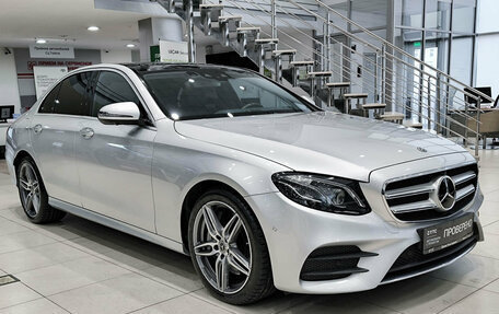 Mercedes-Benz E-Класс, 2020 год, 4 240 000 рублей, 3 фотография